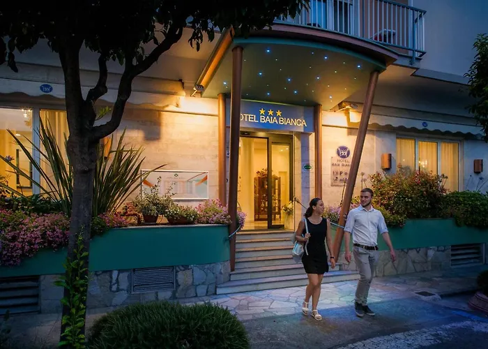 Baia Bianca Готель Діано-Марина